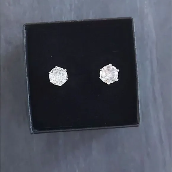 Platinum Plated 925 Silver Sterling Cubic Zircon Stud Earrings 7mm - Picture 7 of 8
